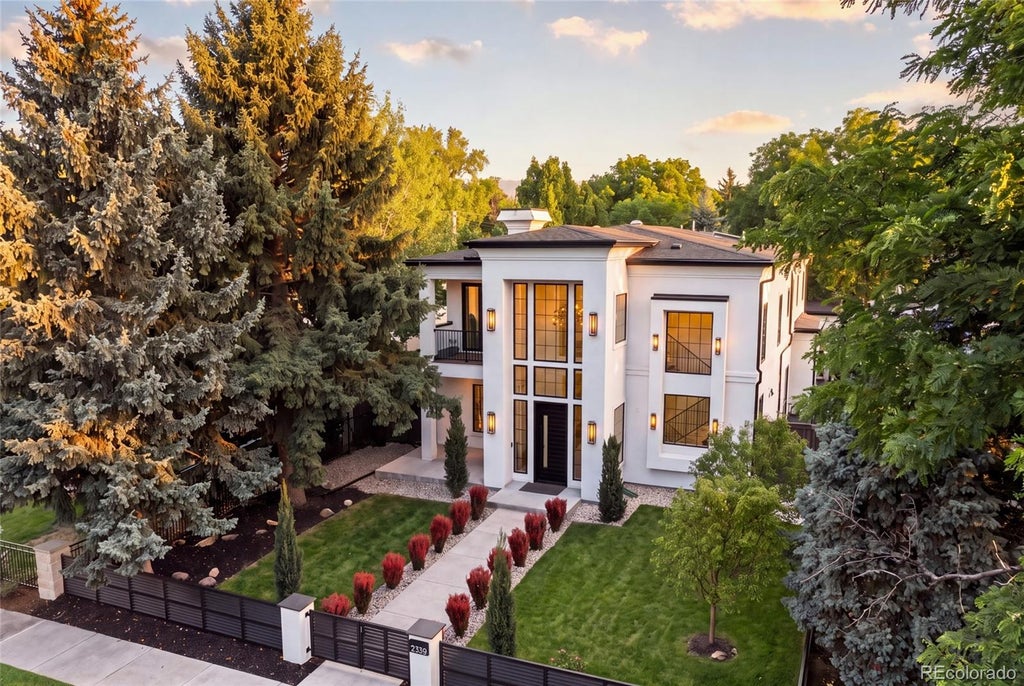 Photo of 2339 S Saint Paul Street, Denver, CO 80210 (MLS # 8753917)