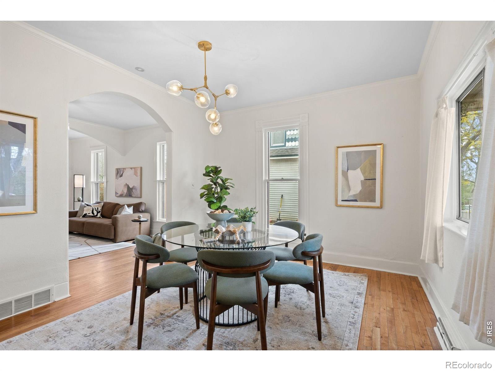 201 E Cleveland Street