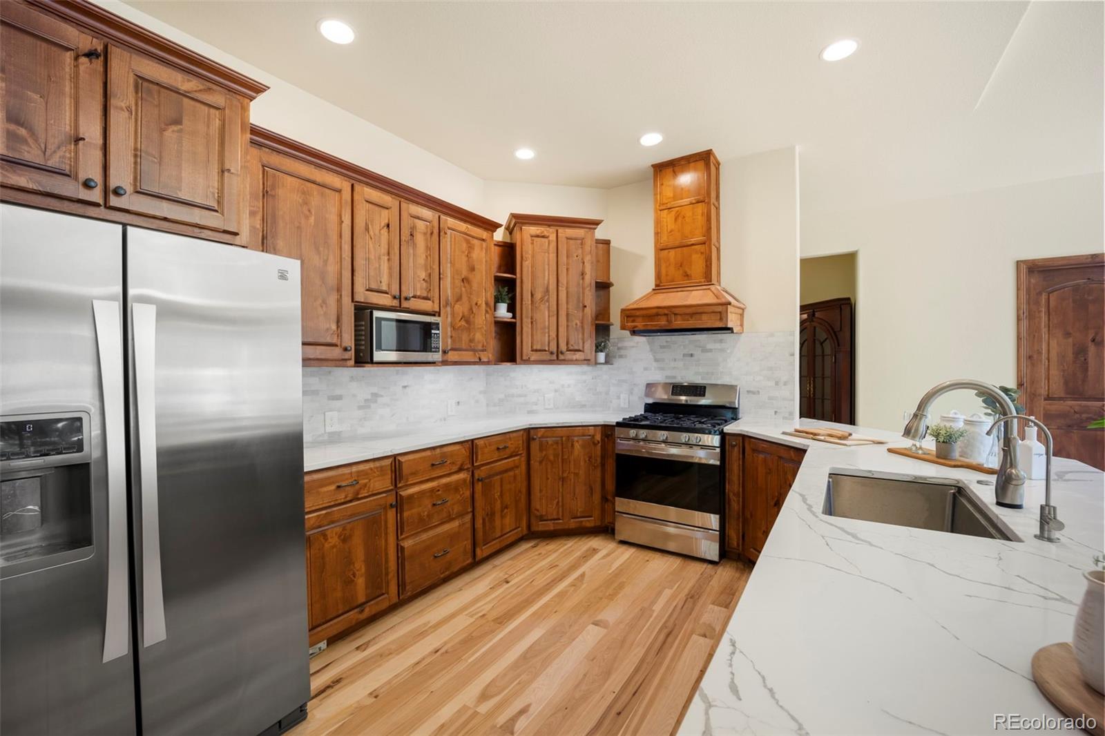 18525 Glenthorne Lane