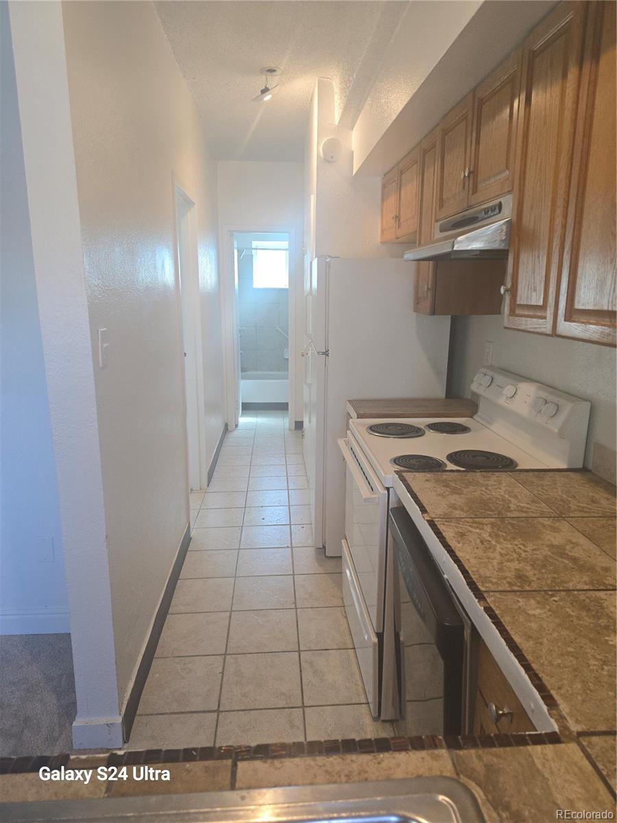 590 N Logan Street 303
