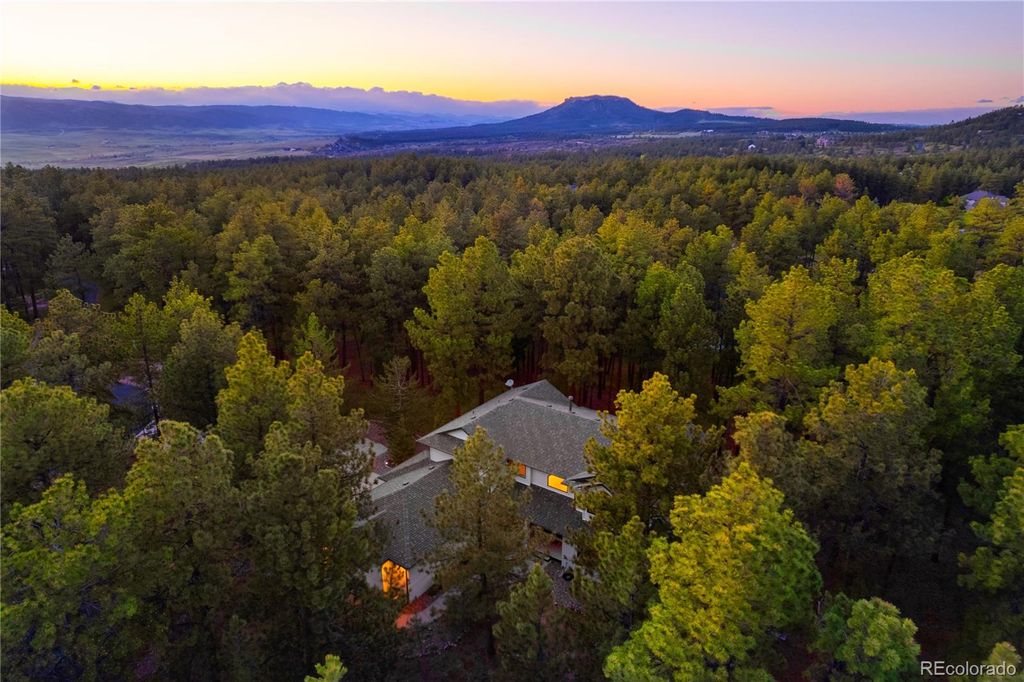 Photo of 1935 Poncha Court, Larkspur, CO 80118 (MLS # 3613621)