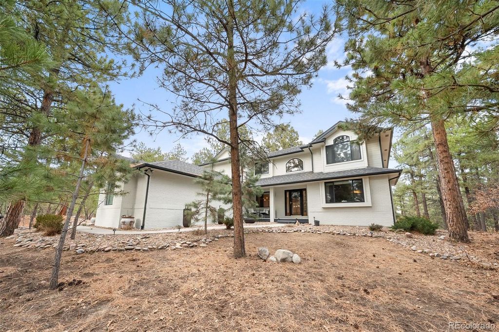 Photo of 1935 Poncha Court, Larkspur, CO 80118 (MLS # 3613621)