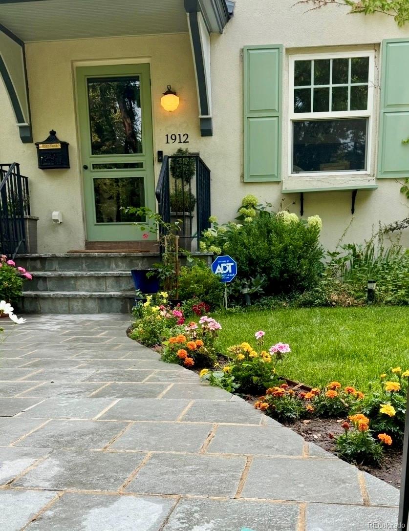 1912 Ivanhoe Street