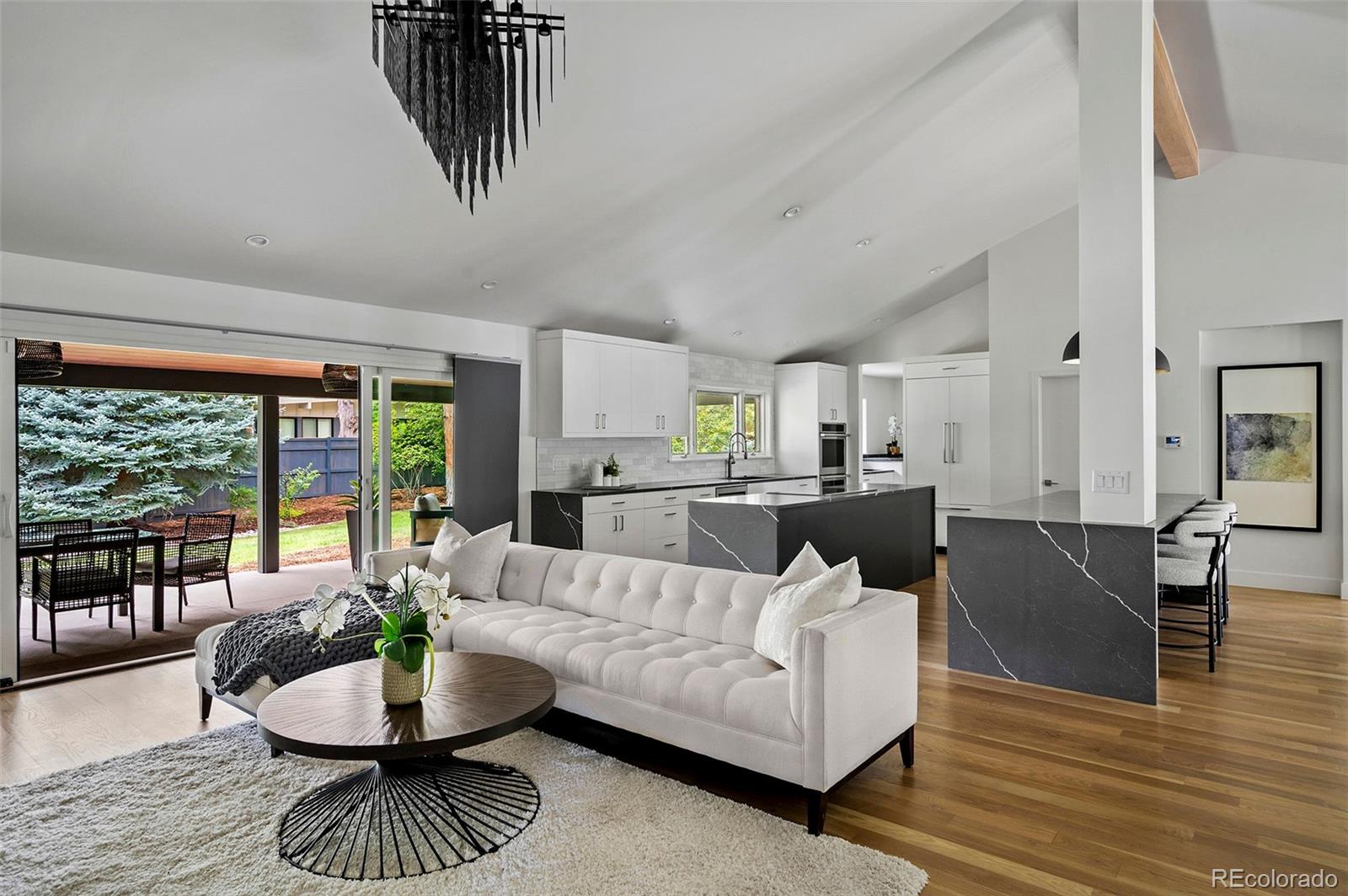 3961 S Clermont Street