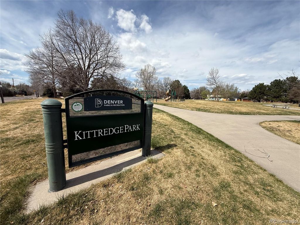 Photo of 815 Oneida Street, Denver, CO 80220 (MLS # 8304907)