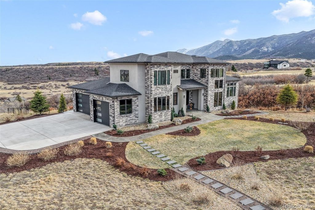 Photo of 3655 Mesa Top Drive, Monument, CO 80132 (MLS # 2258537)