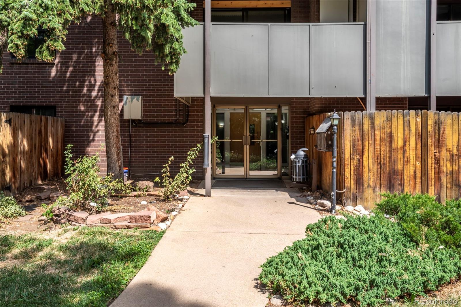 2227 Canyon Boulevard 458B