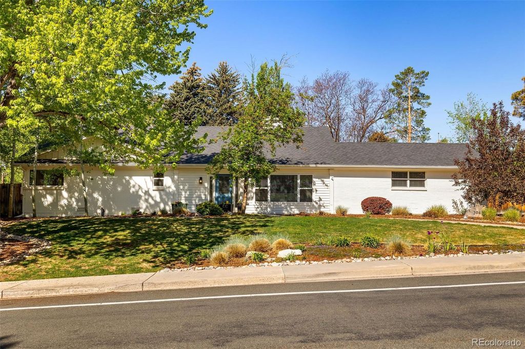 Photo of 3941 S Dahlia Street, Cherry Hills Village, CO 80113 (MLS # 9381369)