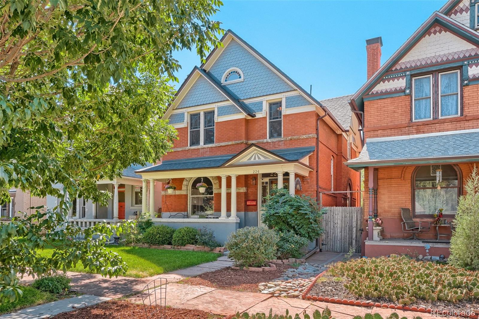 226 W 2nd Avenue