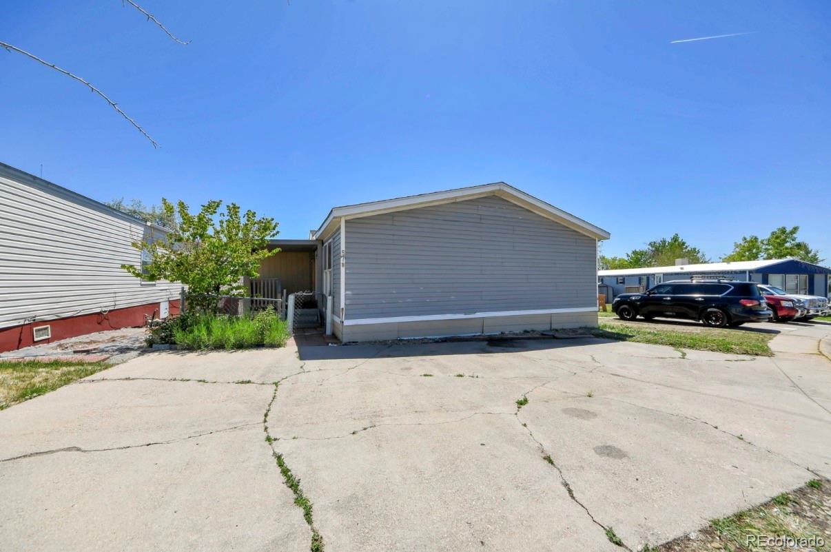 Photo 1 of 13 — 4210 E 100th Avenue, Thornton, CO 80229