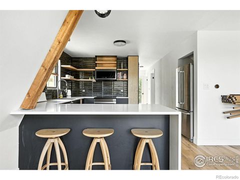 118 Crooked Spur Boulder CO 80302