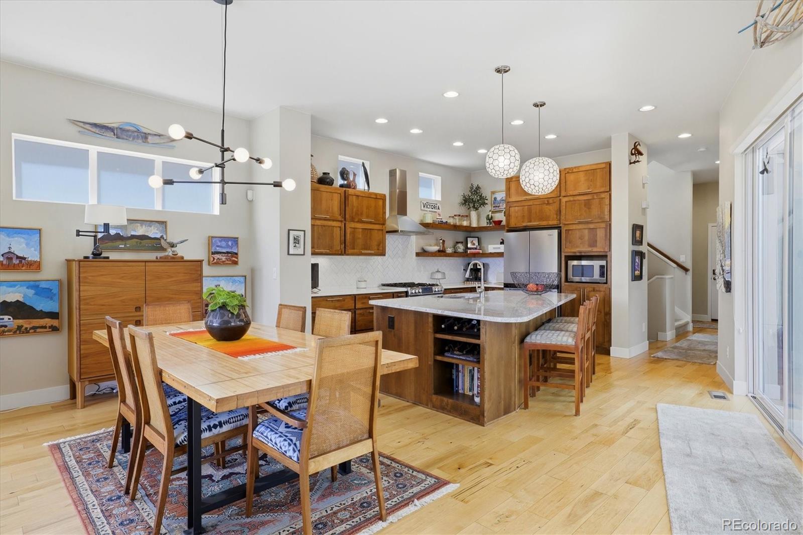 1961 W 67th Place
