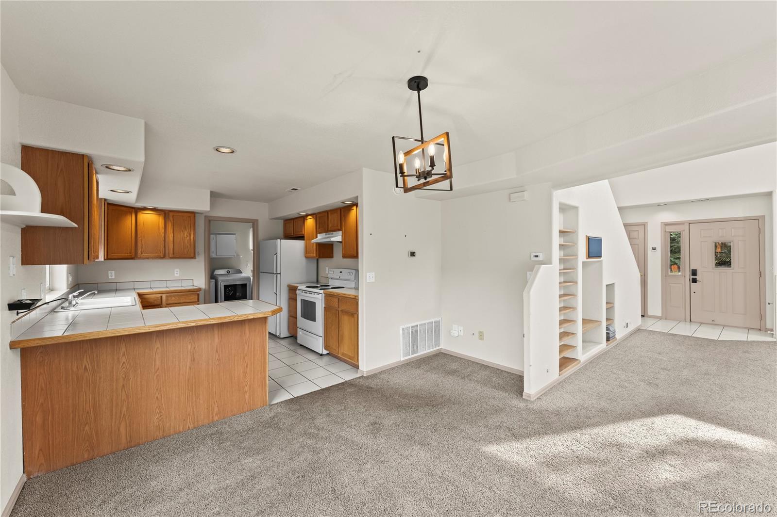 660 Calico Court