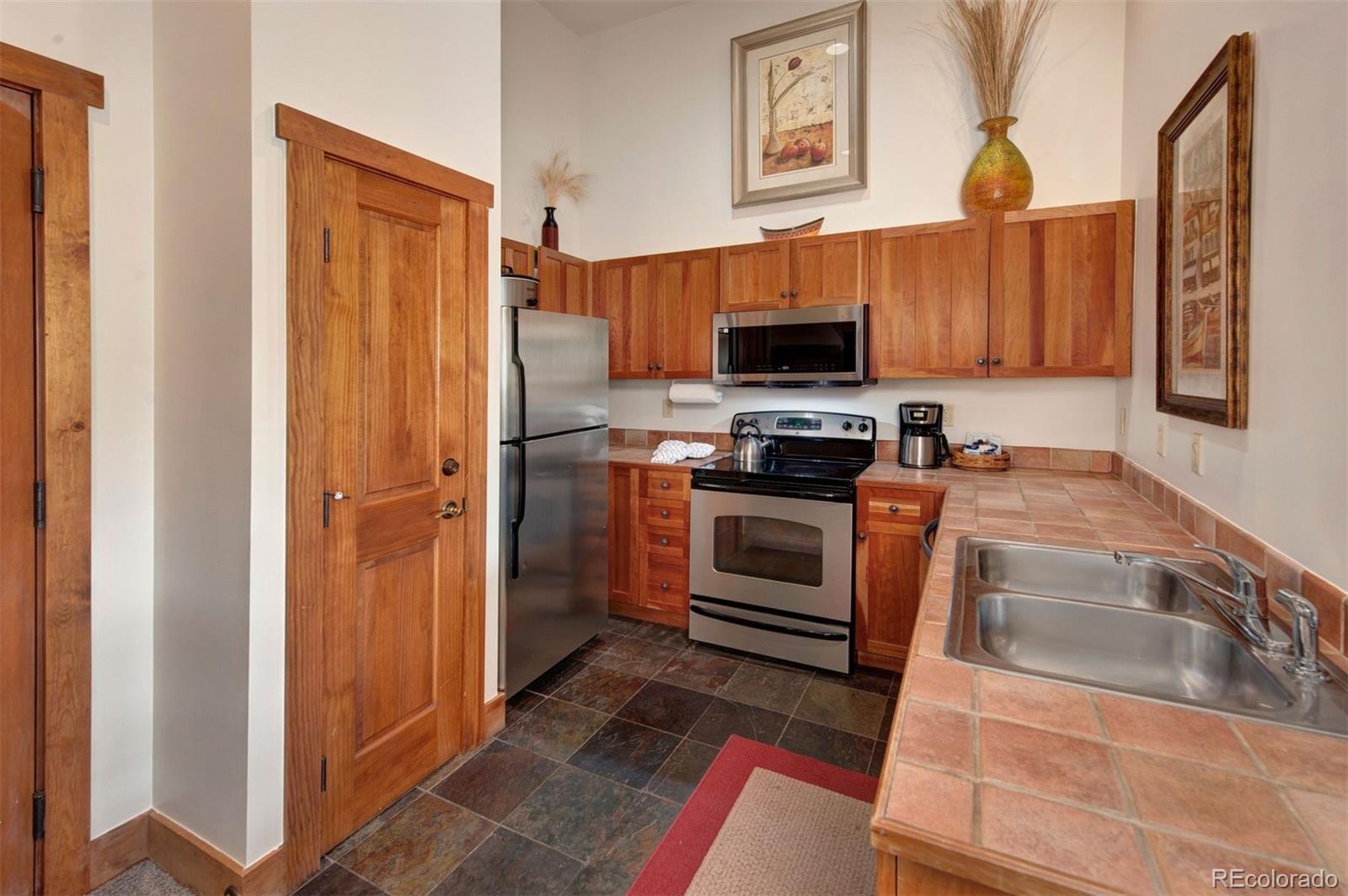 20 Hunki Dori Court 2312