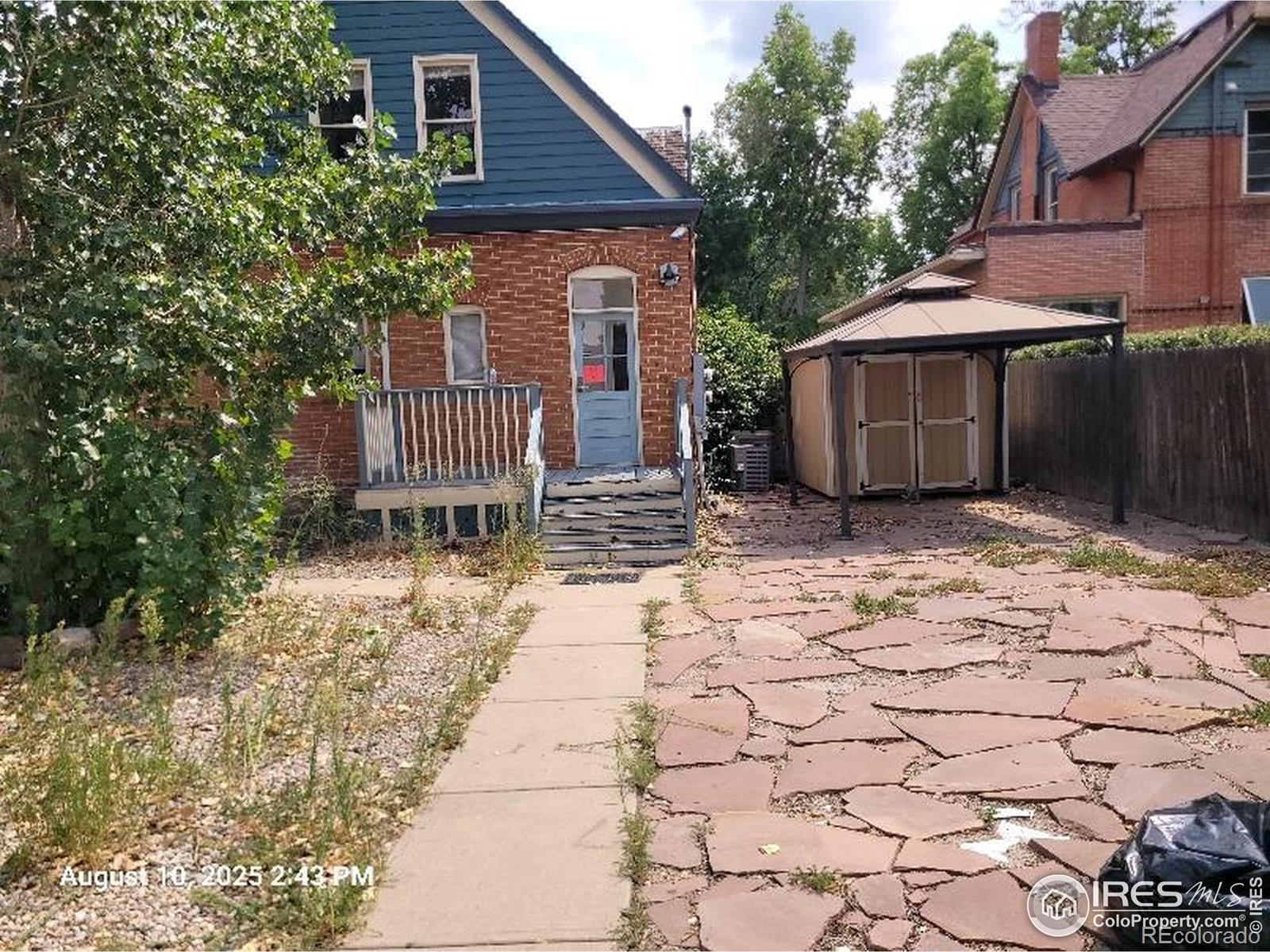 324 E Oak Street