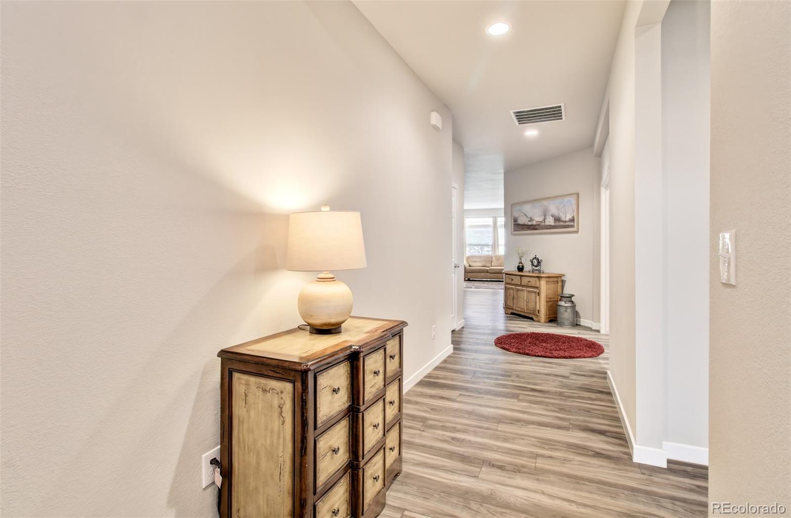6374 Syre Point