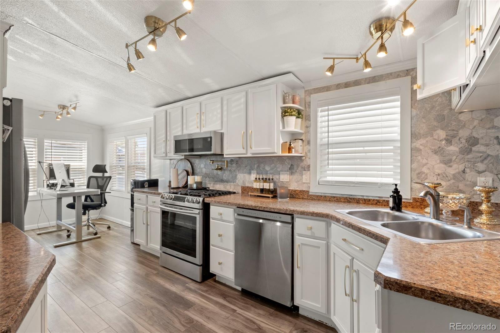 2550 W 96th Avenue