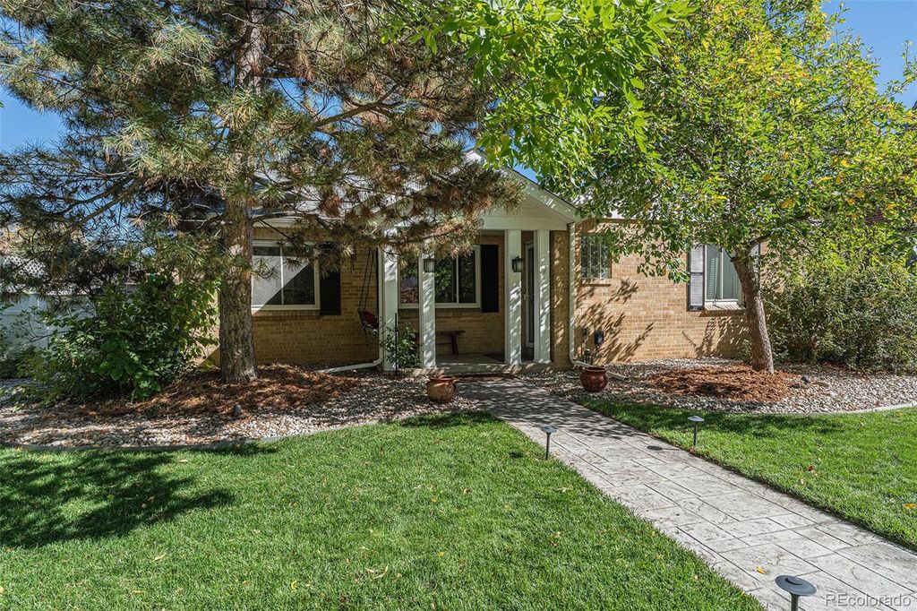 Photo of 1330 Dahlia Street, Denver, CO 80220 (MLS # 8759419)
