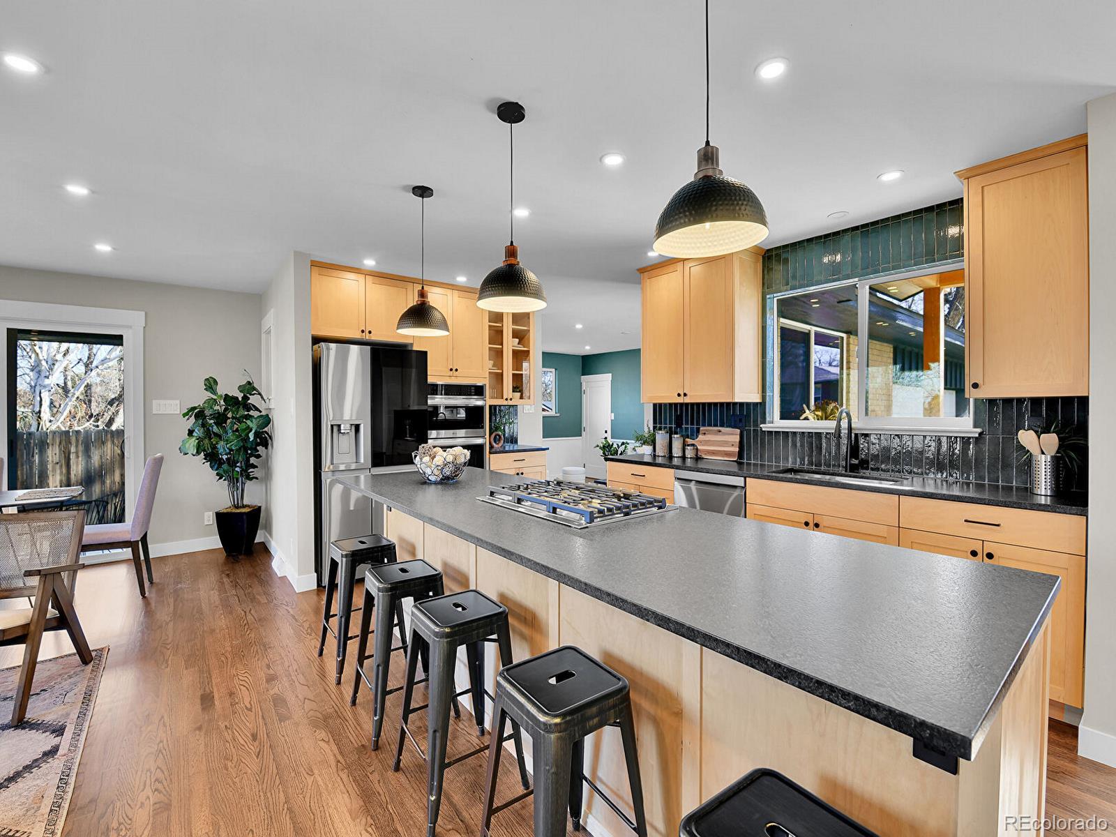 3383 E Costilla Avenue