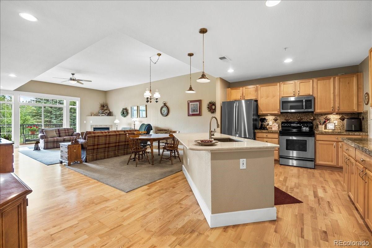 6000 W Floyd Avenue 115