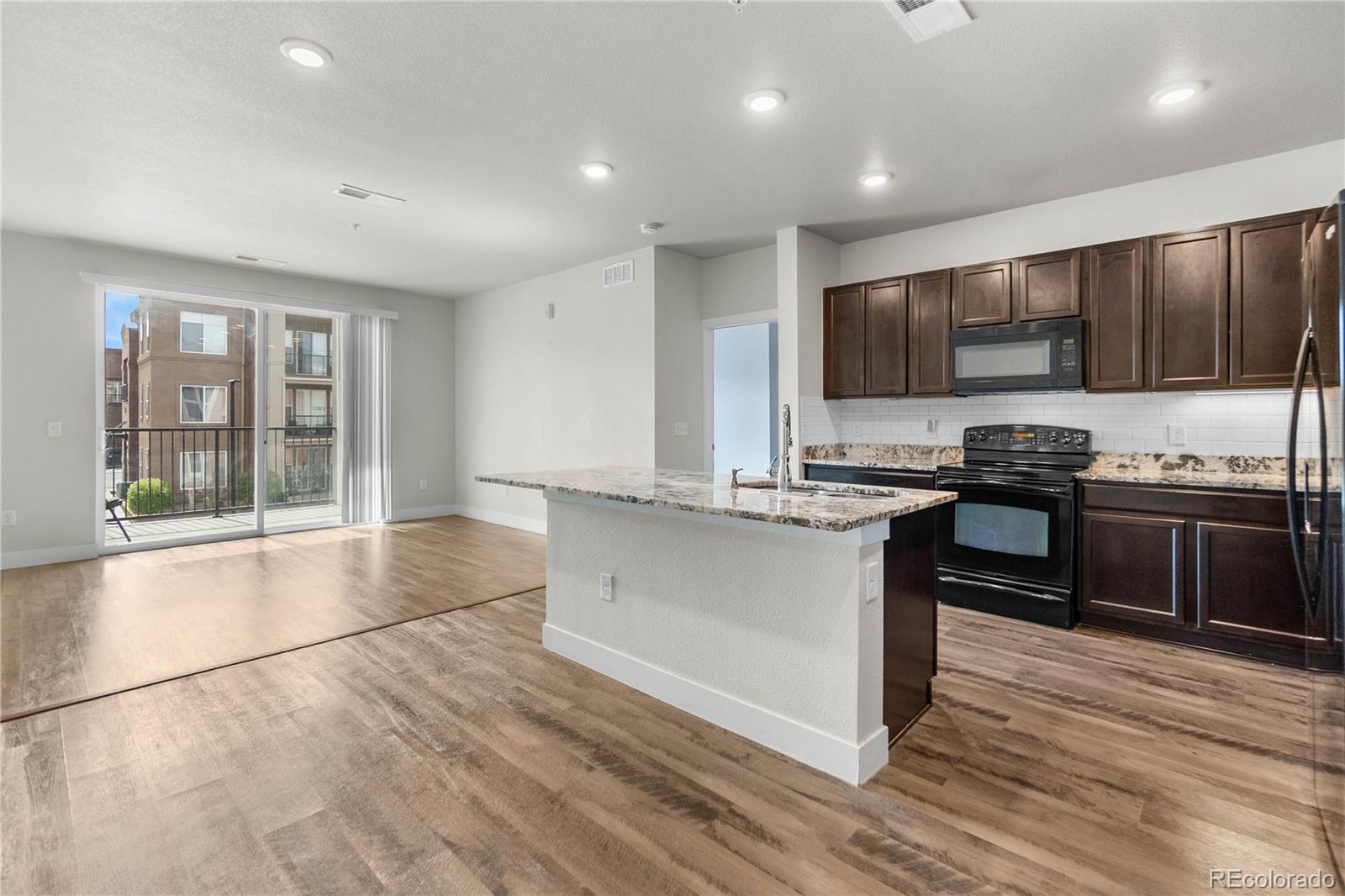 14301 E Tennessee Avenue 204