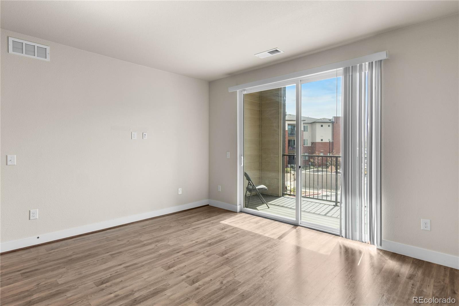 14301 E Tennessee Avenue 204