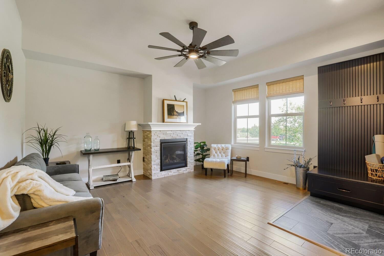6358 Pumpkin Ridge Drive 2