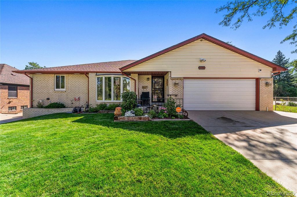 Photo of 4600 Grove Street, Denver, CO 80211 (MLS # 3185990)