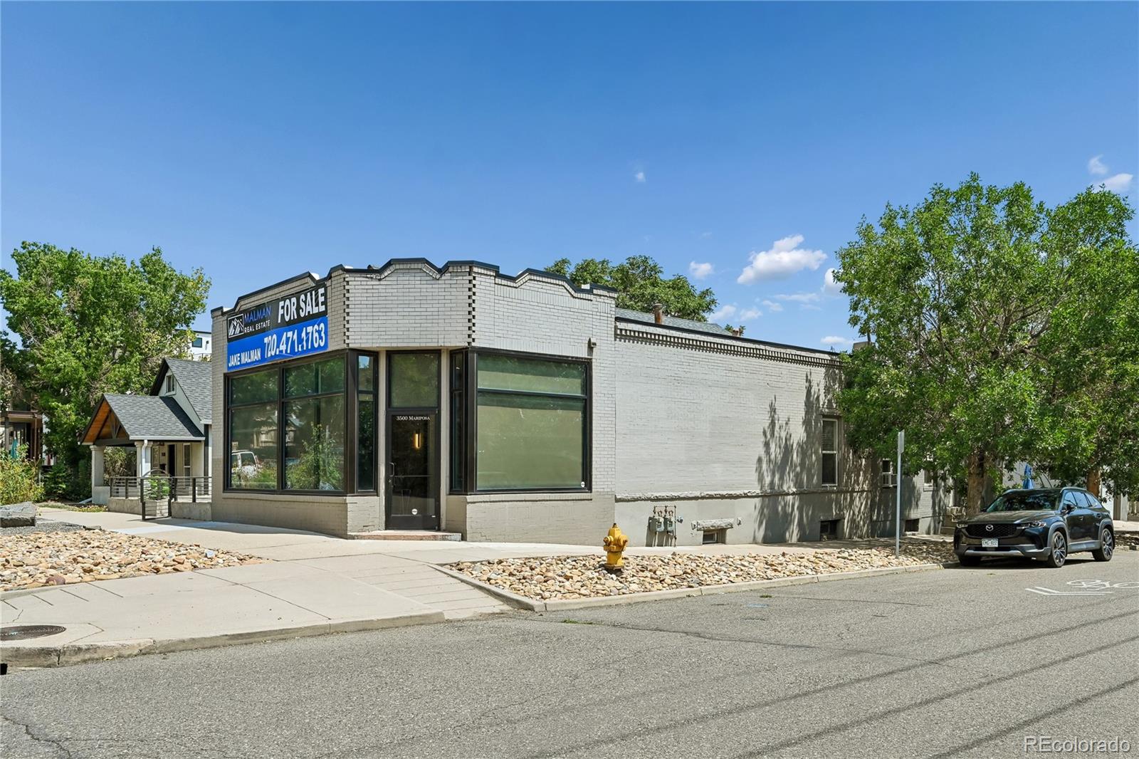 3500 Mariposa Street