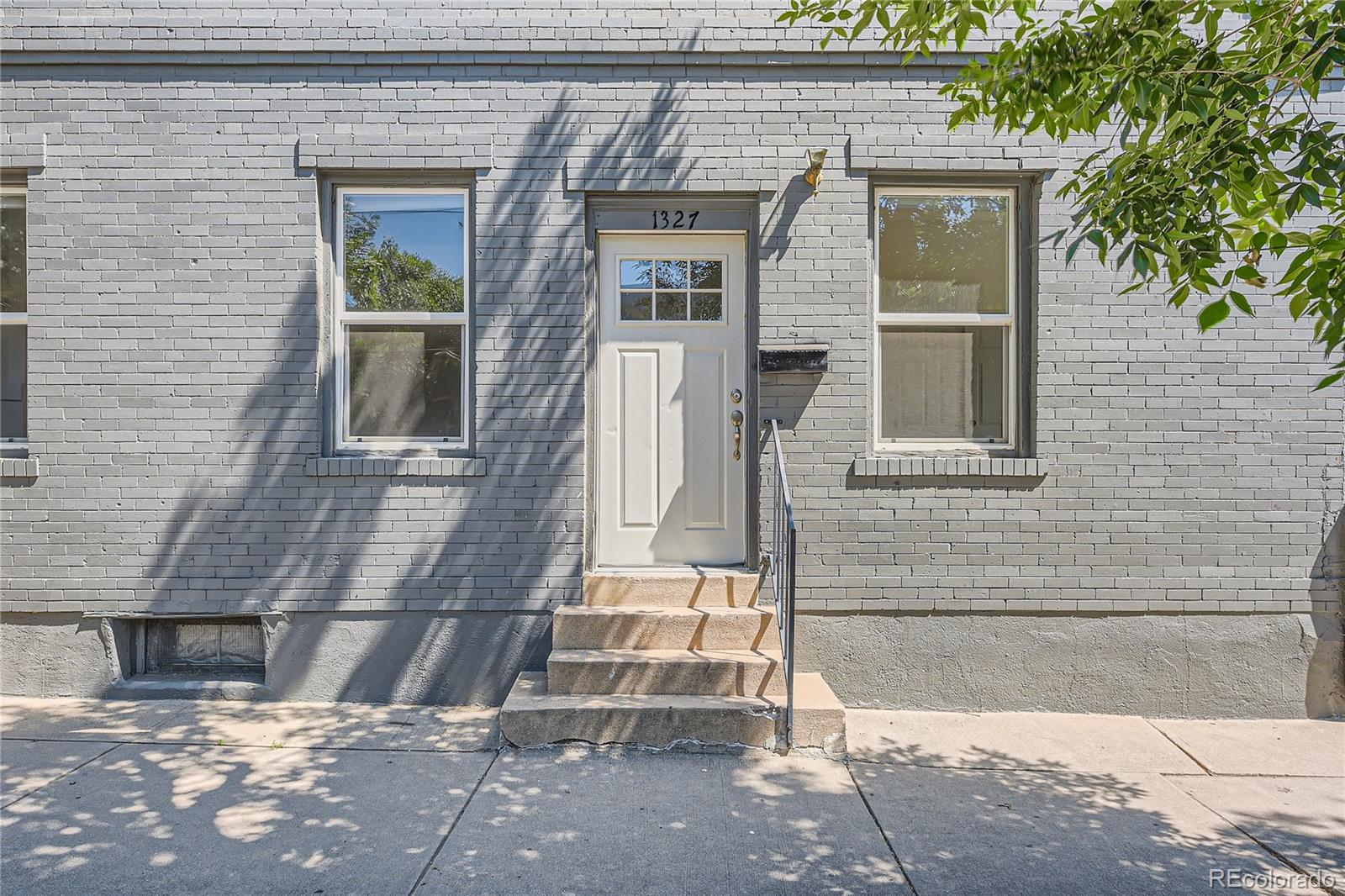 3500 Mariposa Street