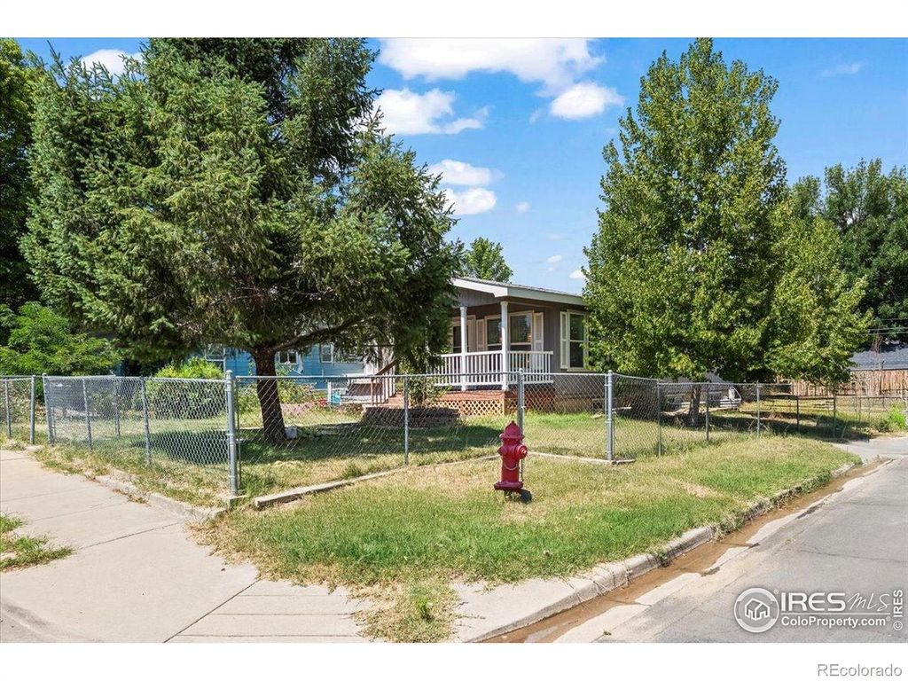 Photo of 511 E Emma Street S, Lafayette, CO 80026 (MLS # IR1041182)