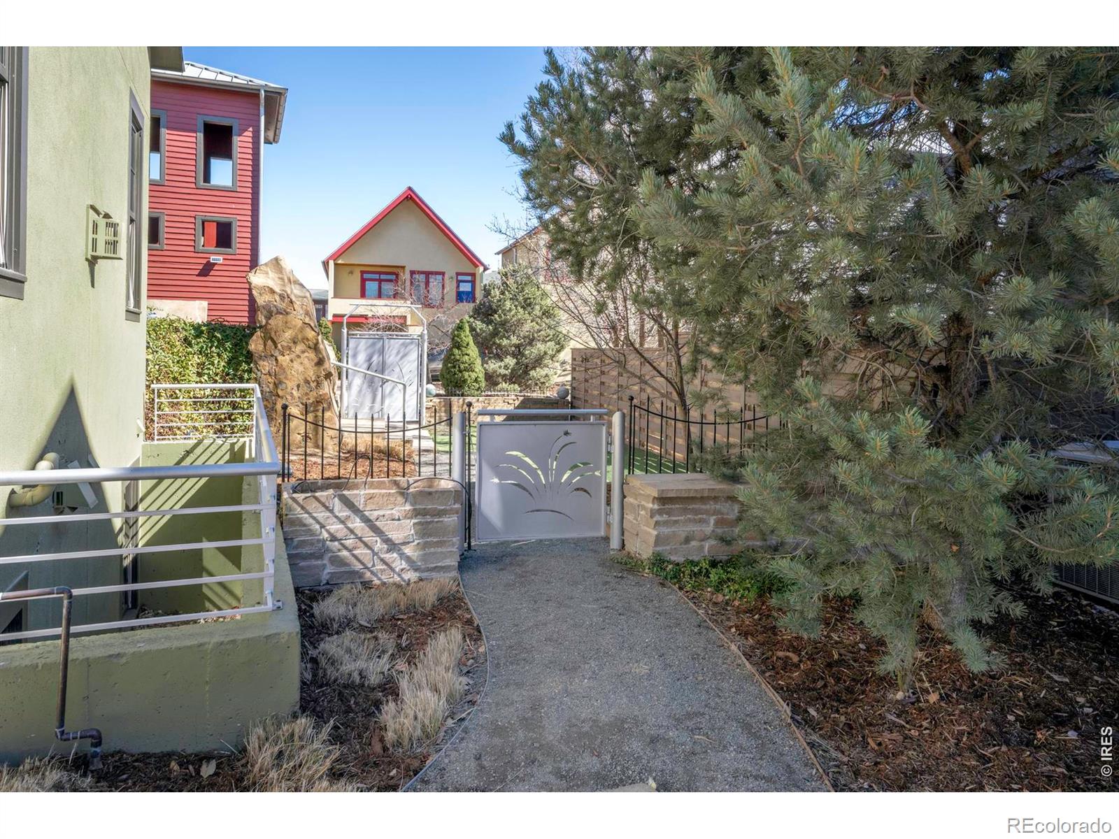 2106 Andrew Alden Street