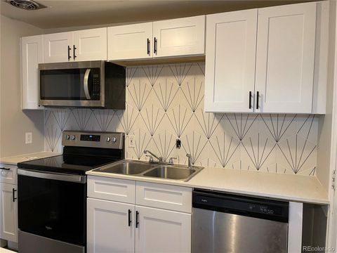 1124 Dallas Street Aurora CO 80010