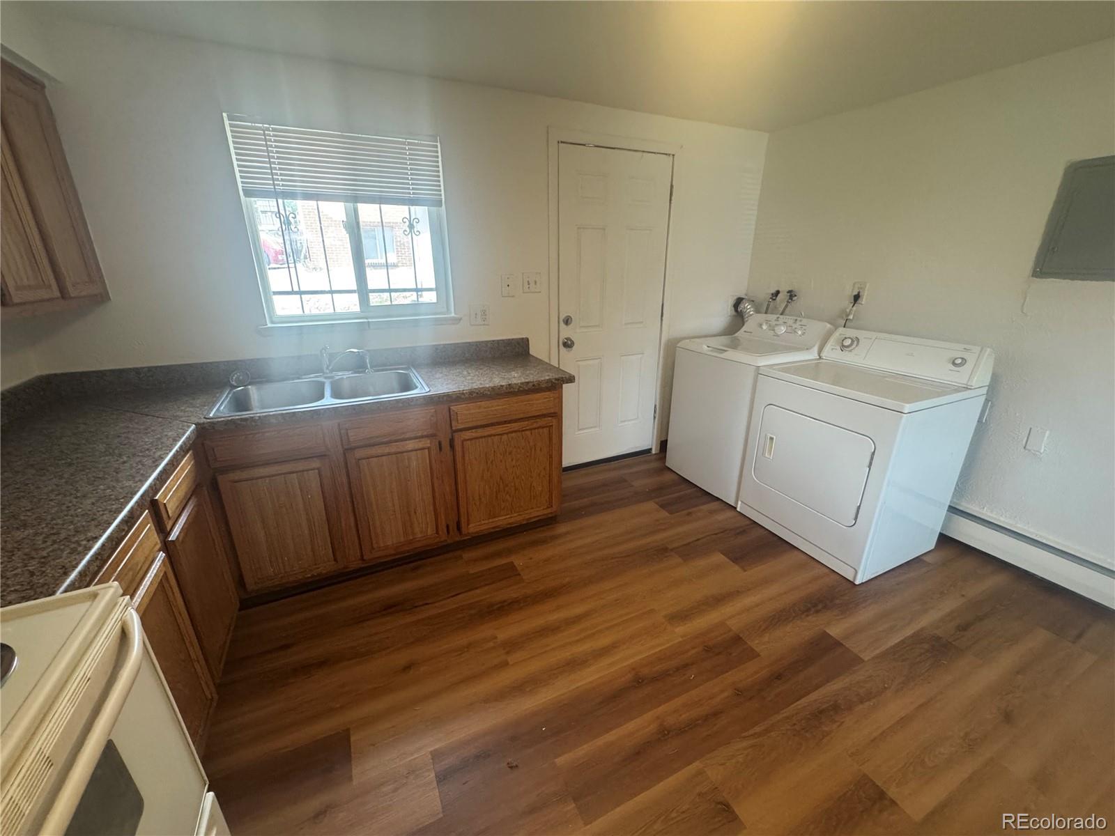 9041 W 45th Place