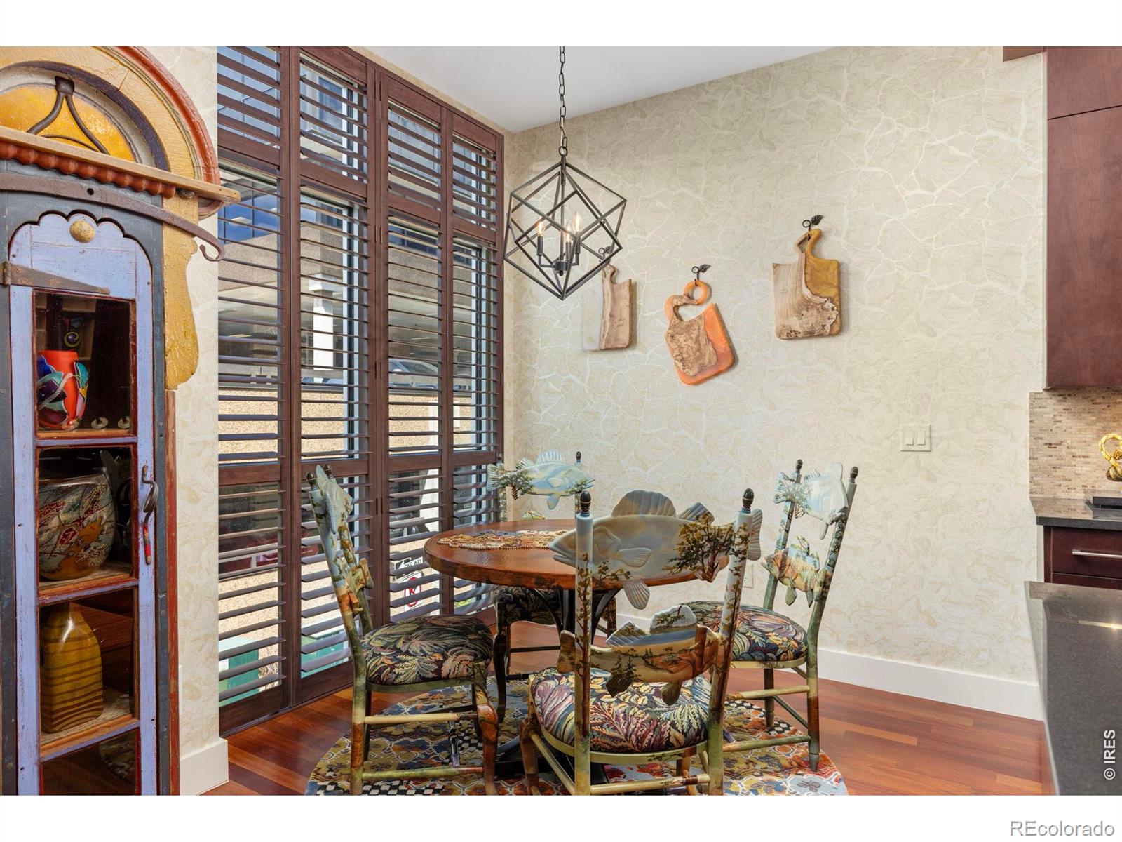 1155 Canyon Boulevard 205