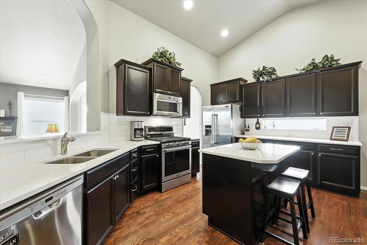 11394 Lobo Peak Drive