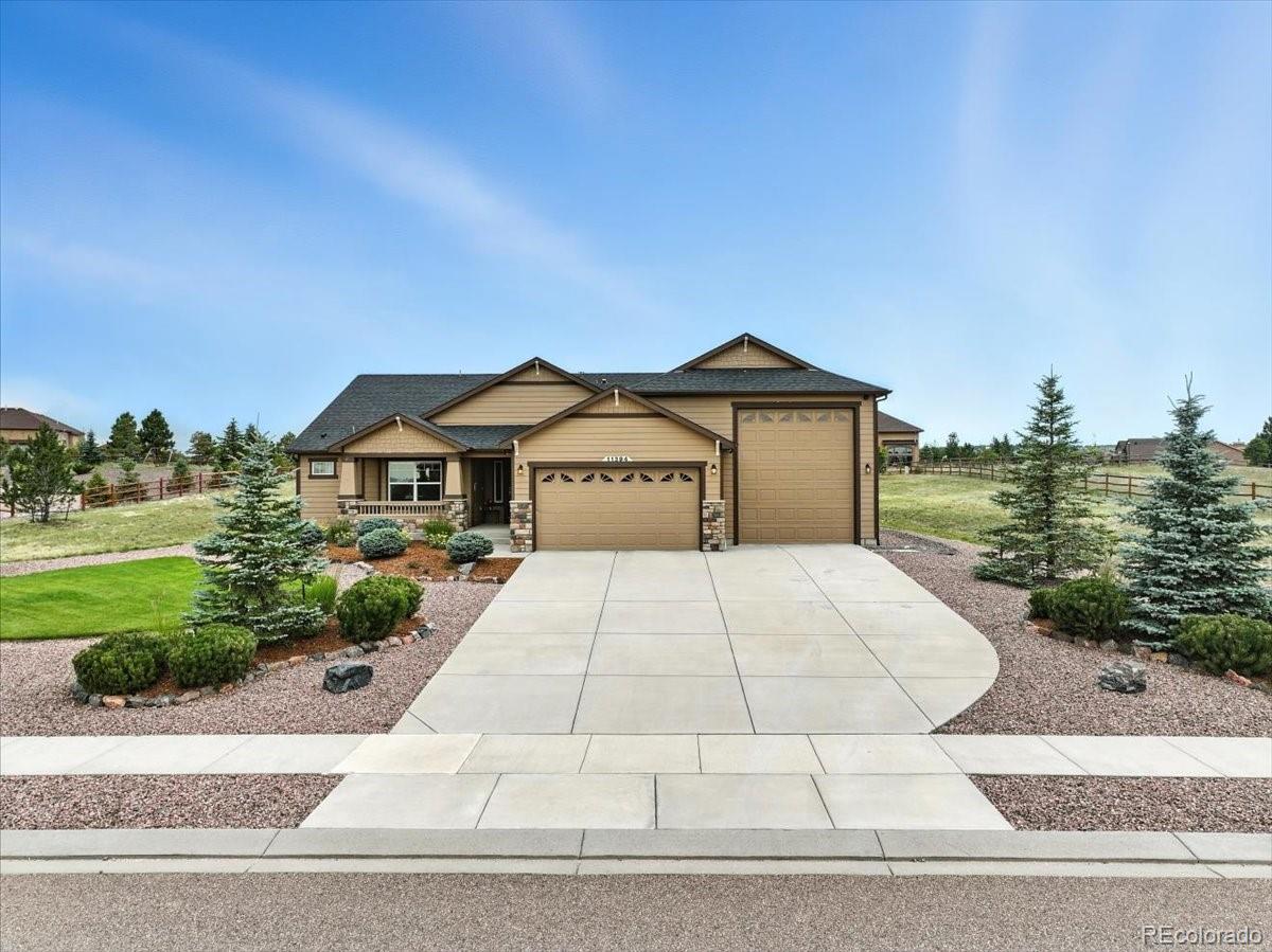 11394 Lobo Peak Drive