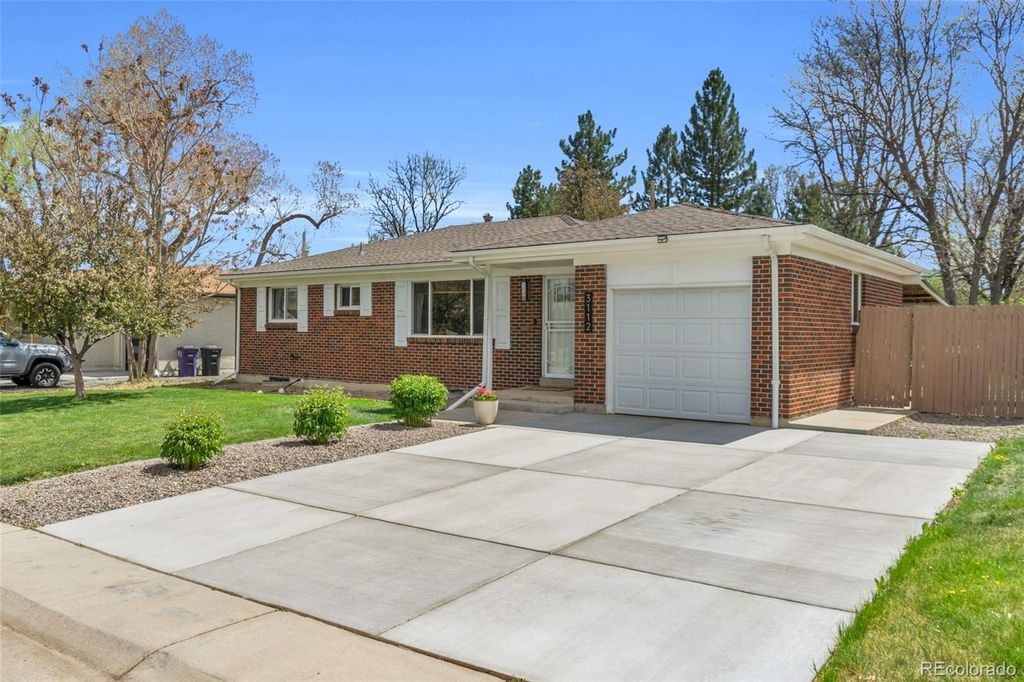 Photo of 3112 W Layton Avenue, Englewood, CO 80110 (MLS # 1978890)