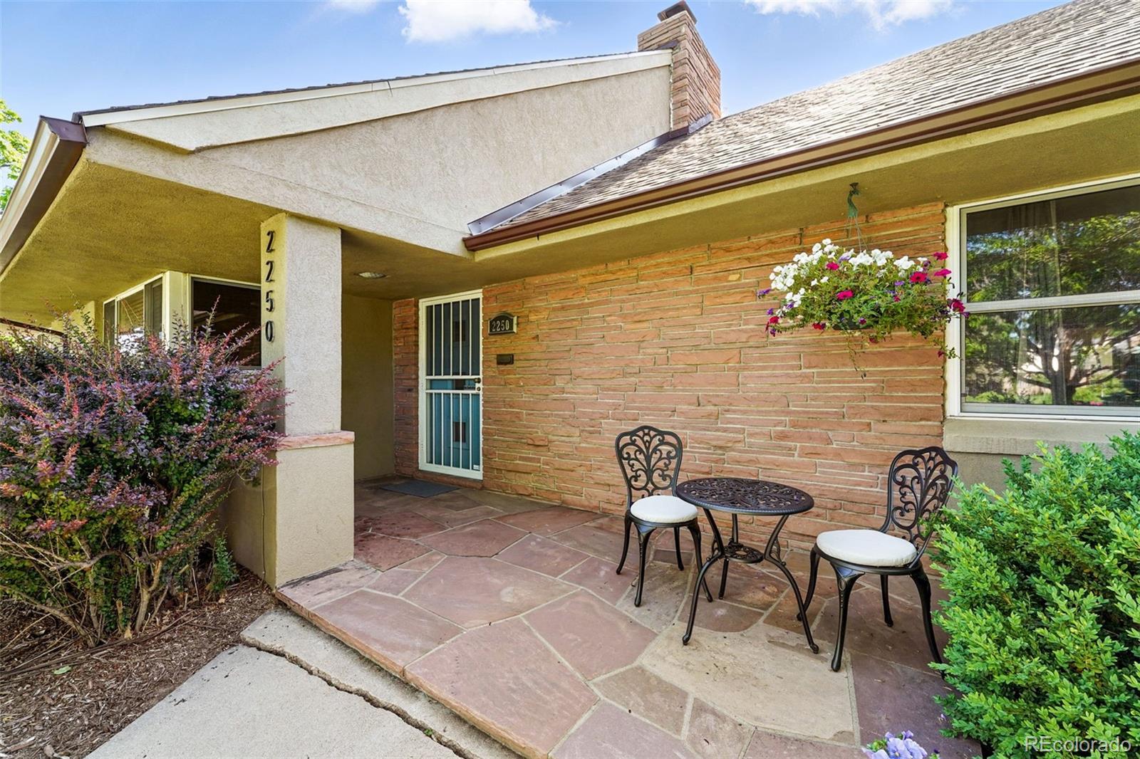 2250 N Monaco Parkway