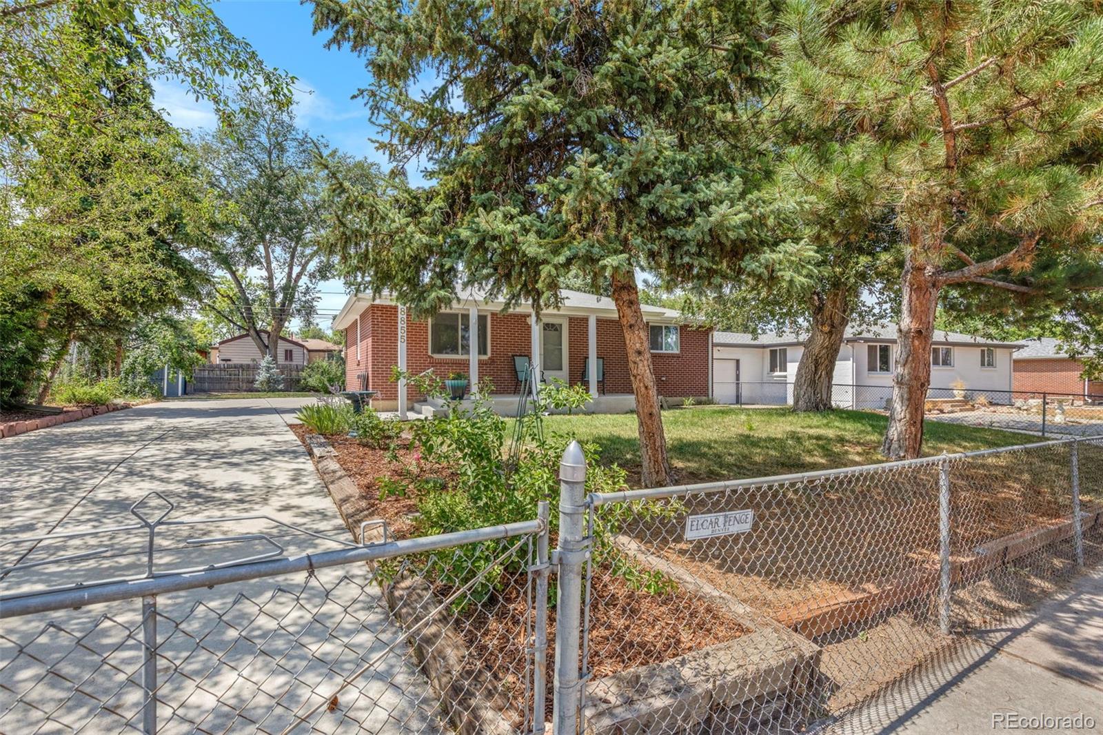 8855 Hastings Way