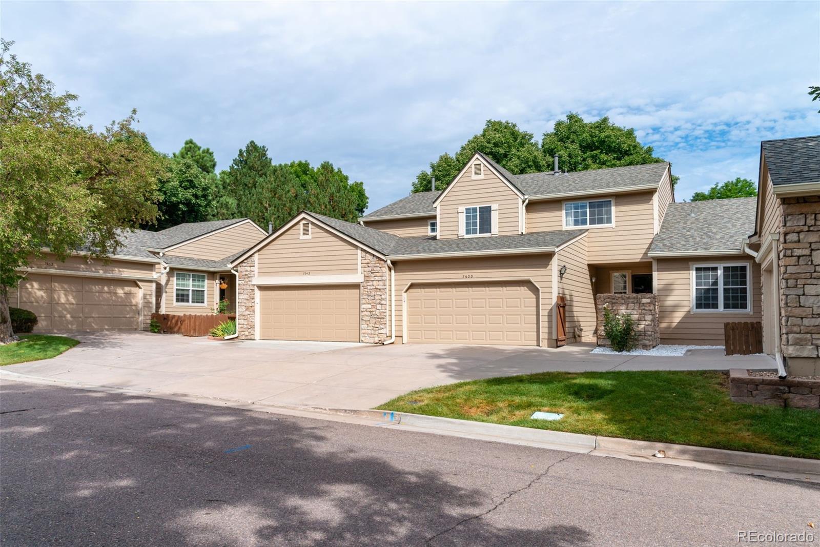 7633 W Euclid Drive