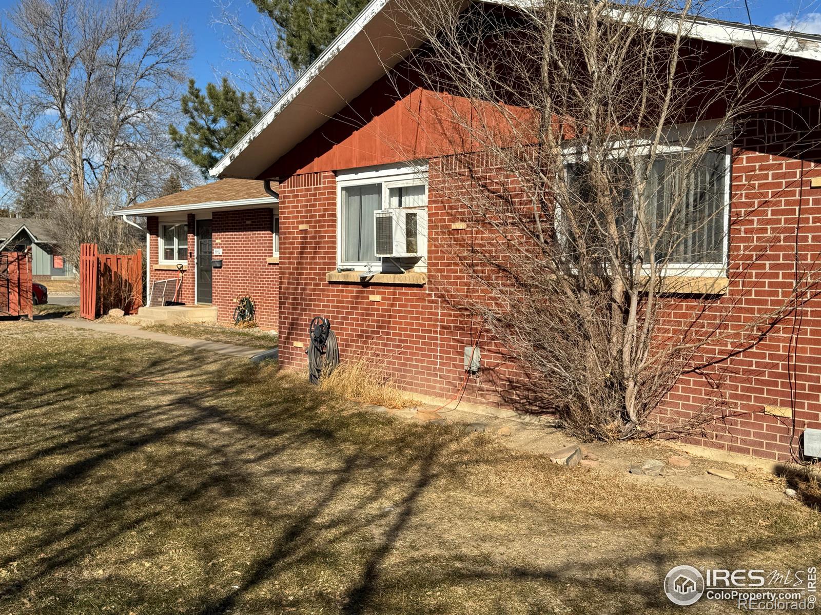 3010-3012 Butternut Drive