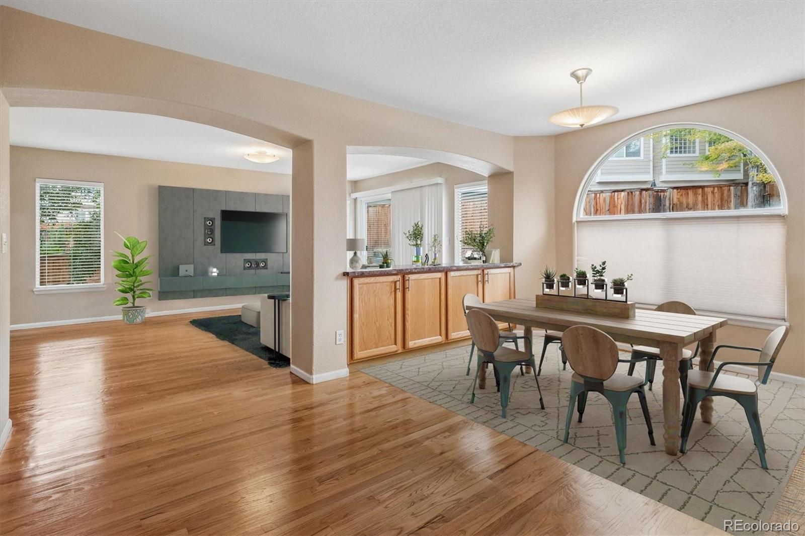 1407 Laurenwood Way