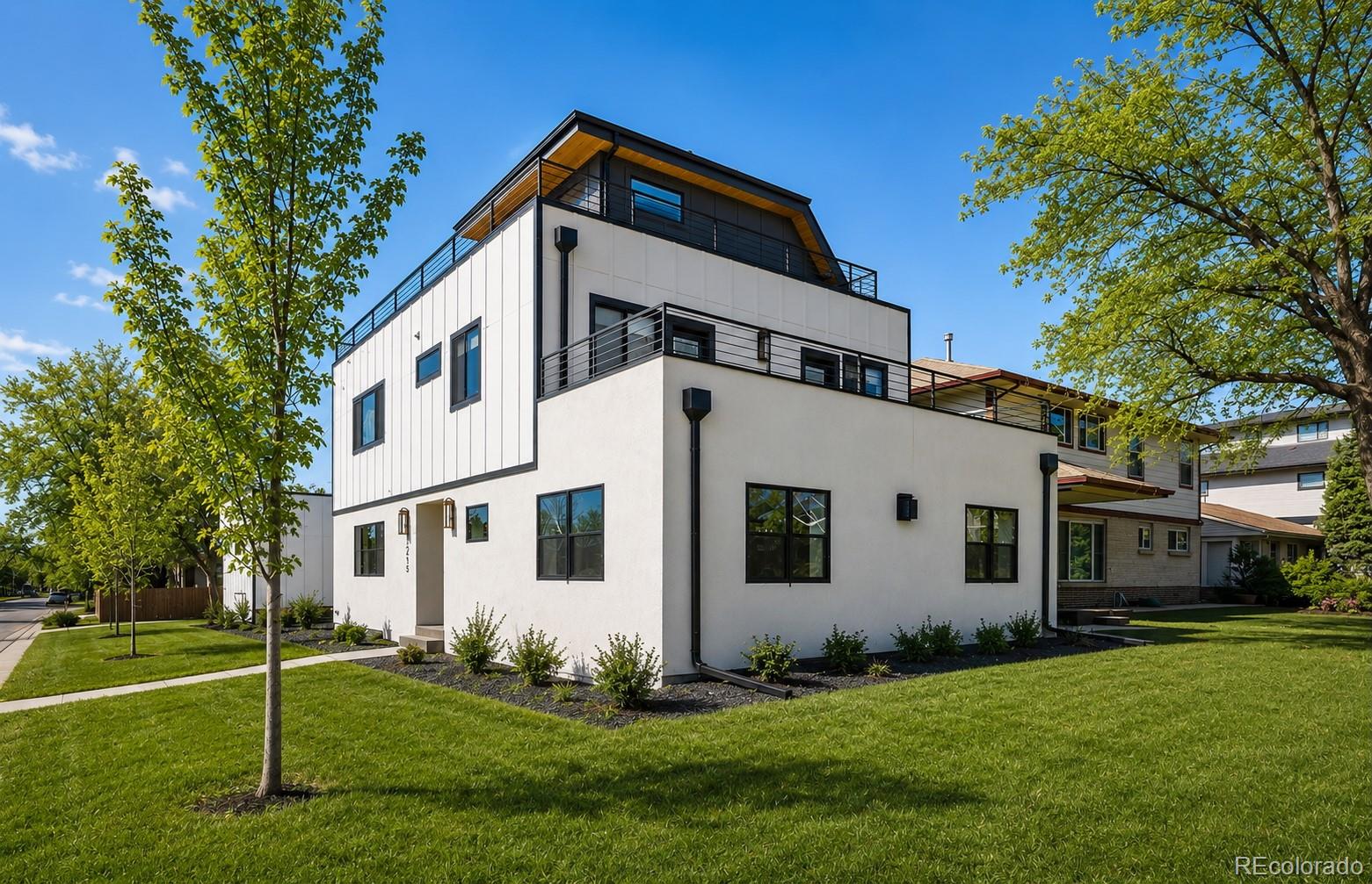 2255 E Iowa Avenue