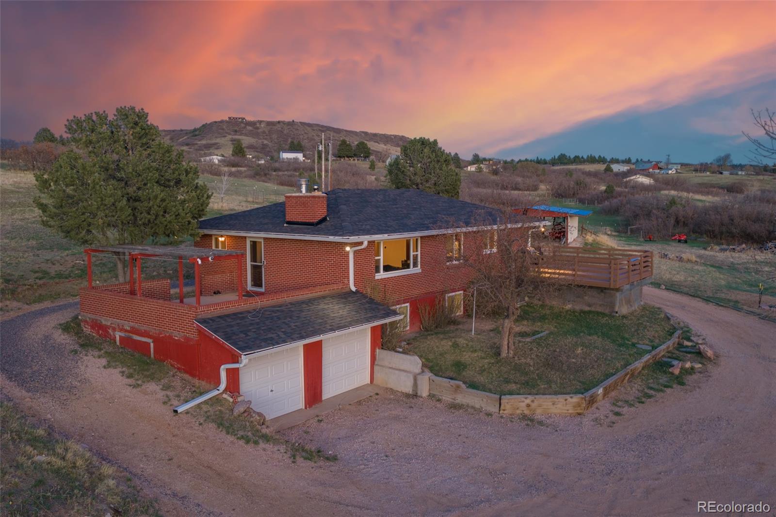 2097 W Wolfensberger Road