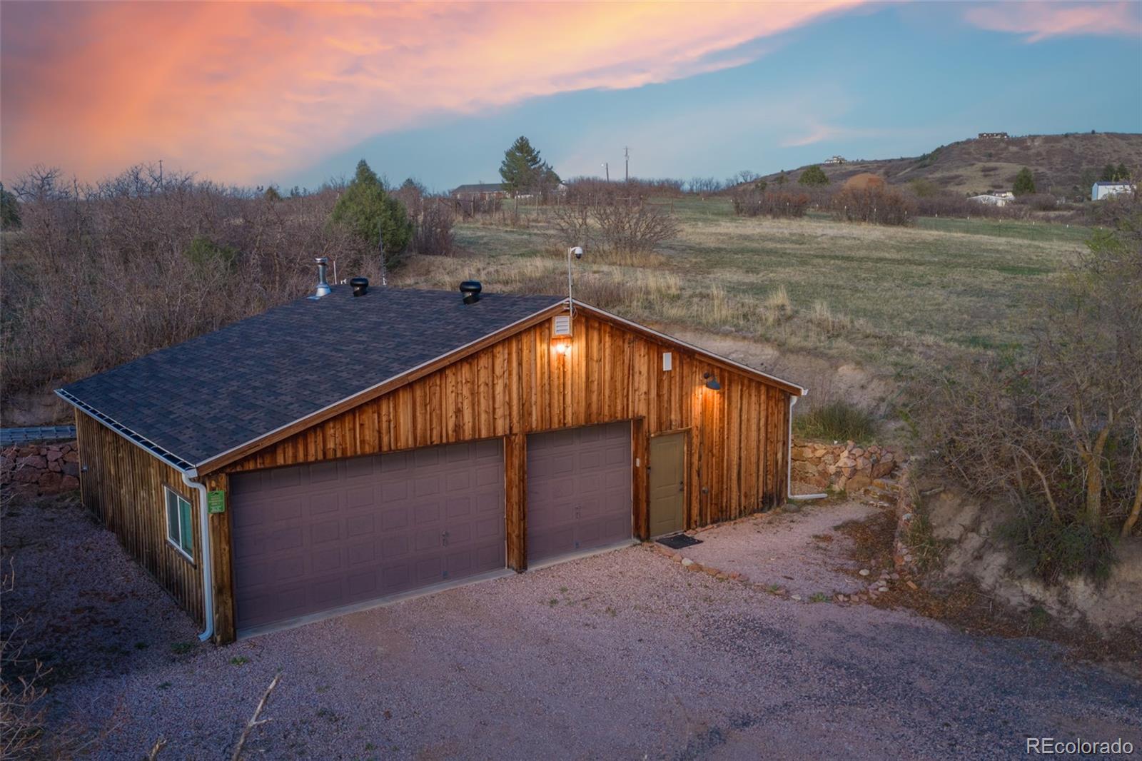 2097 W Wolfensberger Road