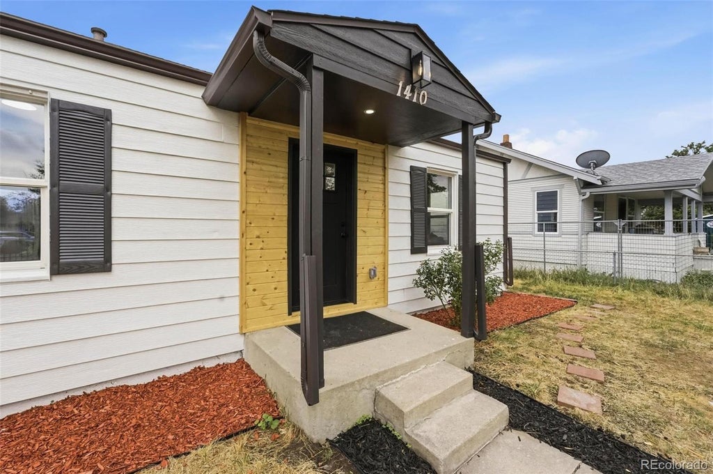 Photo of 1410 Chase Street, Lakewood, CO 80214 (MLS # 2526541)