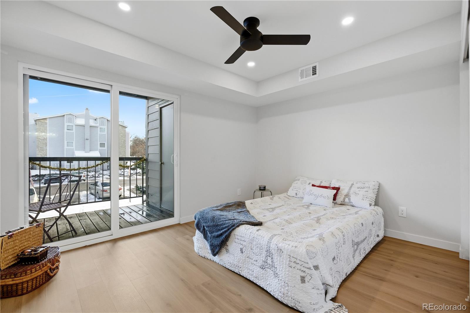 2575 S Syracuse Way 205