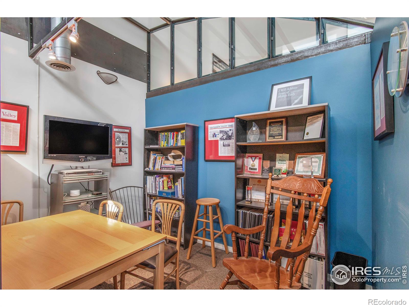 2400 N Broadway 5