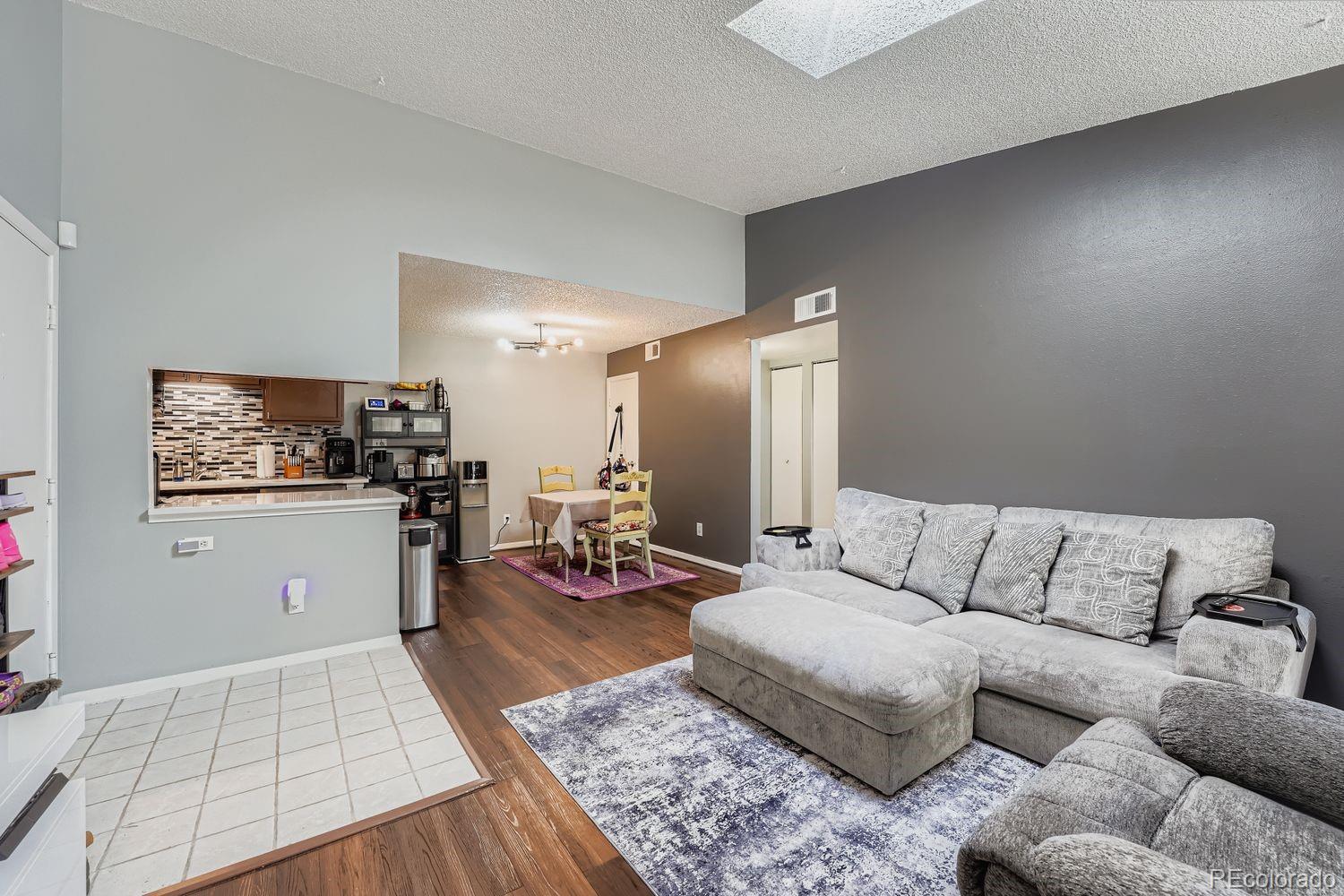 908 S Walden Way 201